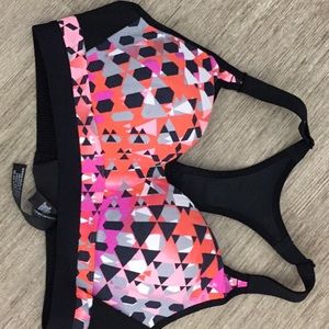 Victoria Secret High Impact Bra 34b Geometic